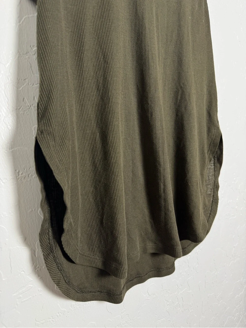 Alo Yoga Dark Cactus Ribbed Peak Tank Top Size XS